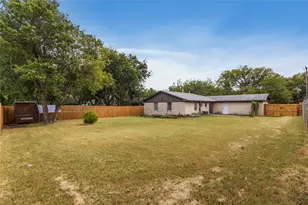 1240 E Jefferson St, Van Alstyne, TX 75495 - Photo 19
