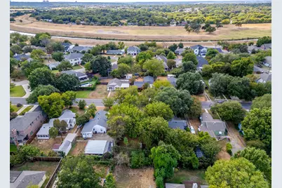 720 Northwood Road, Fort Worth, TX 76107 - Photo 3
