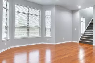 1209 Beaconsfield Lane, Arlington, TX 76011 - Photo 3