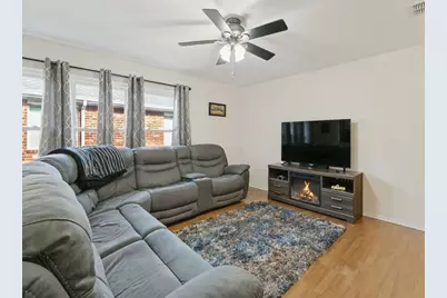 5714 Firethorn Drive, Dallas, TX 75249 - Photo 5