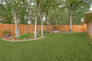 1374 Forest Creek Dr, Lewisville, TX 75067 - Photo 25