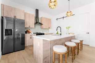 2015 N Prairie Ave, Dallas, TX 75204 - Photo 9