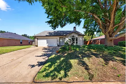 203 Briarglen Drive, Cedar Hill, TX 75104 - Photo 1