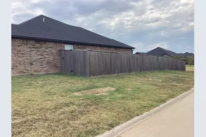 122 North Meadows Street, Pottsboro, TX 75076 - Photo 3