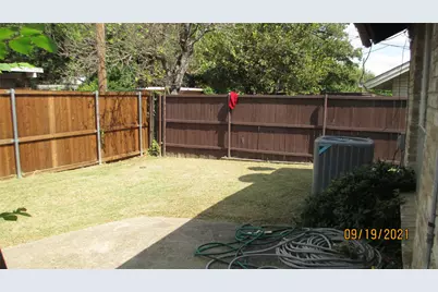 13433 Blossomheath Lane, Dallas, TX 75240 - Photo 3