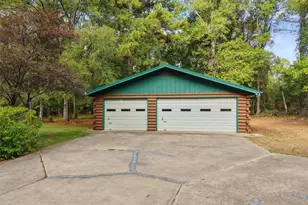 1875 Co Rd 1577, Hughes Springs, TX 75656 - Photo 7