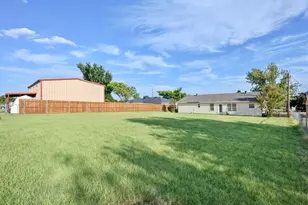 3904 Country Meadows Rd, Granbury, TX 76049 - Photo 37