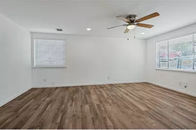 227 S Justin Avenue, Dallas, TX 75211 - Photo 13