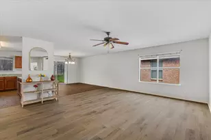 10333 Bear Hollow Dr, Fort Worth, TX 76244 - Photo 9