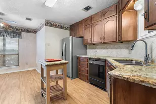 544 Jason St, Robinson, TX 76706 - Photo 9