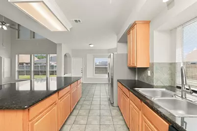 736 Mulberry Lane, DeSoto, TX 75115 - Photo 5