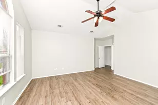 736 Mulberry Ln, DeSoto, TX 75115 - Photo 9
