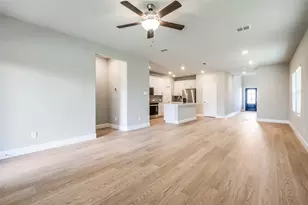 602 Ezra Ln, McKinney, TX 75069 - Photo 3