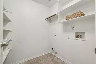 1235 Clearwater Dr, Grand Prairie, TX 75052 - Photo 17