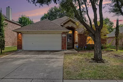 1235 Clearwater Drive, Grand Prairie, TX 75052 - Photo 31