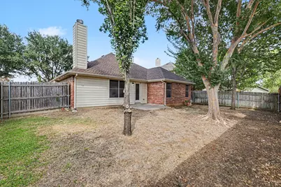 1235 Clearwater Drive, Grand Prairie, TX 75052 - Photo 23