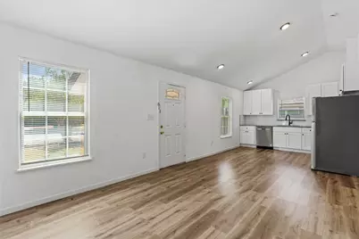 2123 Burnett Avenue, Waco, TX 76706 - Photo 7