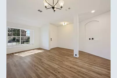 1309 Dundee Drive, Arlington, TX 76002 - Photo 3