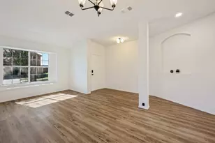 1309 Dundee Dr, Arlington, TX 76002 - Photo 3