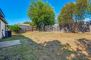 1309 Dundee Dr, Arlington, TX 76002 - Photo 29