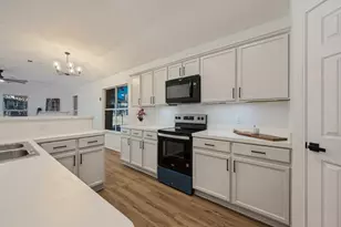 1309 Dundee Dr, Arlington, TX 76002 - Photo 9