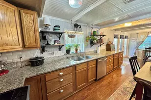 229 E Tennie St, Gainesville, TX 76240 - Photo 7