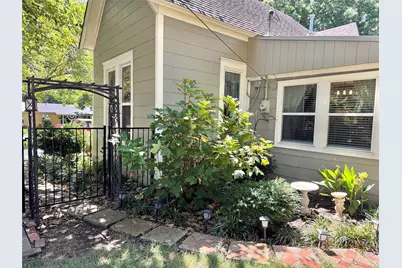 229 E Tennie Street, Gainesville, TX 76240 - Photo 27