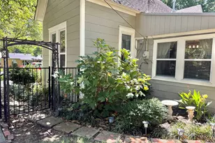 229 E Tennie St, Gainesville, TX 76240 - Photo 27