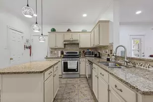 702 Garnet Dr, Mesquite, TX 75149 - Photo 9