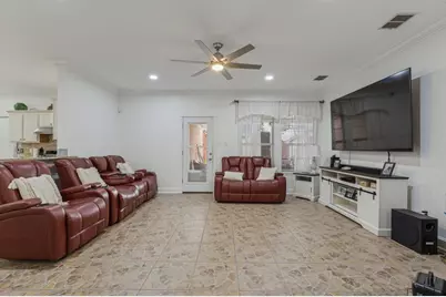 702 Garnet Drive, Mesquite, TX 75149 - Photo 5