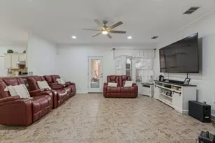 702 Garnet Dr, Mesquite, TX 75149 - Photo 5