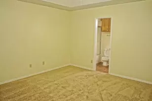 1904 Crooked Ln, Fort Worth, TX 76112 - Photo 5