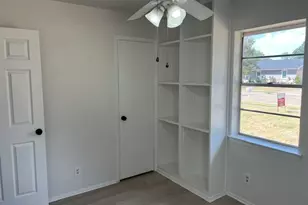 2312 Meadow Crest, Irving, TX 75060 - Photo 21