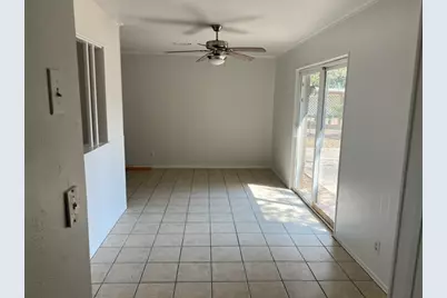 2312 Meadowcrest, Irving, TX 75060 - Photo 11