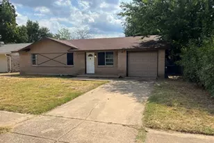 2312 Meadow Crest, Irving, TX 75060 - Photo 3
