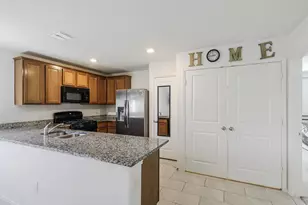 2932 Dora Dr, Fort Worth, TX 76119 - Photo 11
