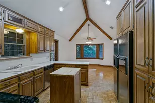 201 Squaw Creek Rd, Willow Park, TX 76087 - Photo 13