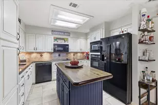 707 Glenn Dr, Euless, TX 76039 - Photo 17