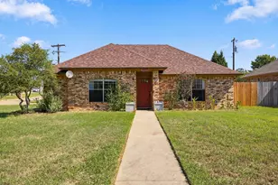 1015 Shelly Dr, Keene, TX 76031 - Photo 1