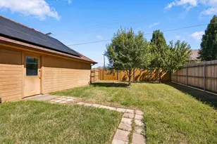 1015 Shelly Dr, Keene, TX 76031 - Photo 27