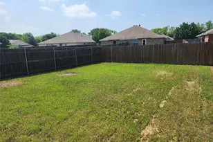 209 Deborah Ln, Crowley, TX 76036 - Photo 5