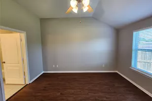 209 Deborah Ln, Crowley, TX 76036 - Photo 31