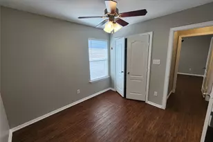 209 Deborah Ln, Crowley, TX 76036 - Photo 27