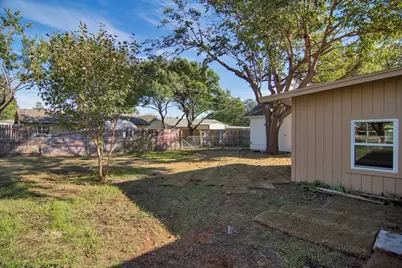 6904 Yorkston Street, Watauga, TX 76148 - Photo 9