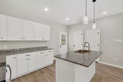 3327 Eastland Street, Fort Worth, TX 76119 - Photo 9
