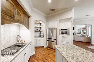 4319 Crown Knoll Cir, Flower Mound, TX 75028 - Photo 15