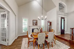 4319 Crown Knoll Cir, Flower Mound, TX 75028 - Photo 9