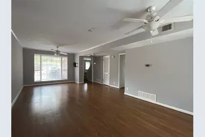 1310 Doncaster Street, Irving, TX 75062 - Photo 3