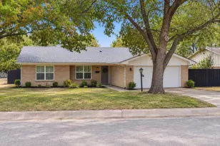 2912 Conejos Dr, Fort Worth, TX 76116 - Photo 1