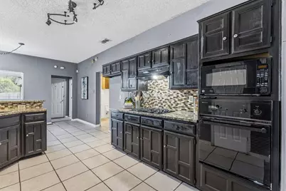 2324 Boardwalk Drive, Mesquite, TX 75181 - Photo 3
